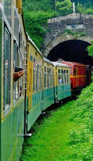 Shimla Manali toy Train packages
